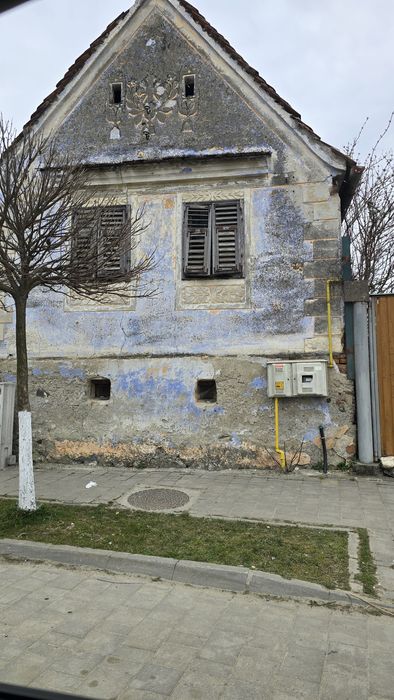 Casă de vânzare Avrig, teren 1117 mp, casă 89 mp.