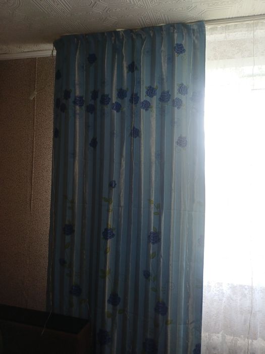 Продам шторы недорого
