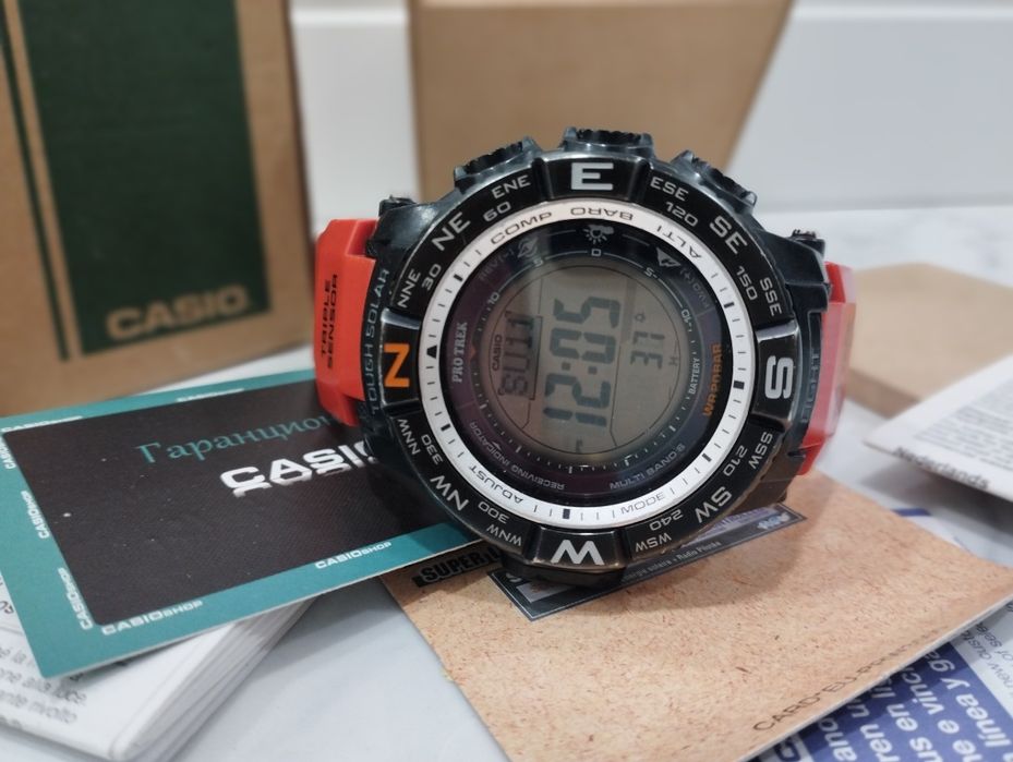 Часовник Casio ProTrek