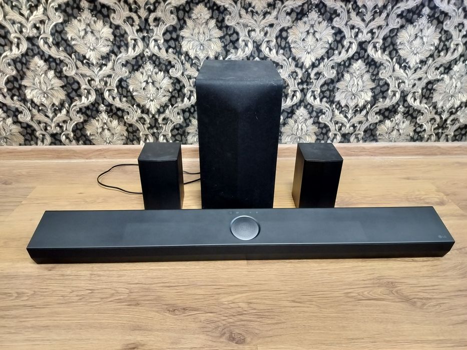 Саудбар LG S70TR