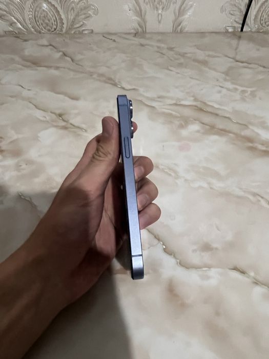 Продам Айфон 14 128gb