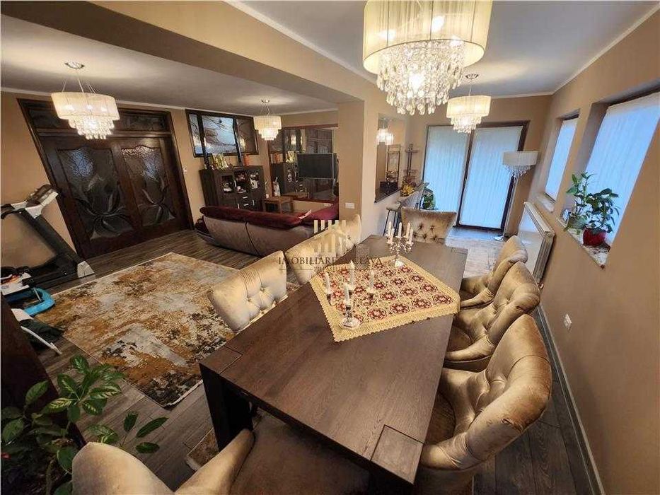 Casa de vanzare Scheia