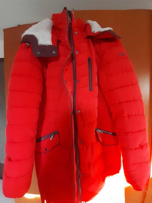 Vand geaca iarna Tom Tailor pentru dama