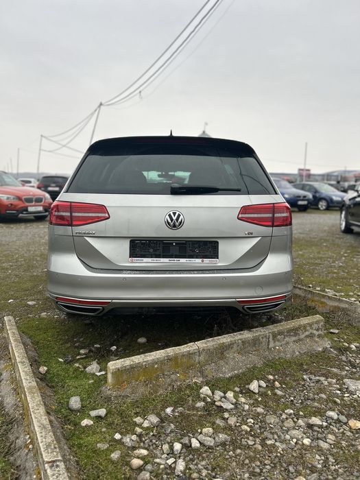 Vand Volkswagen Pasat B8 Pachet R line