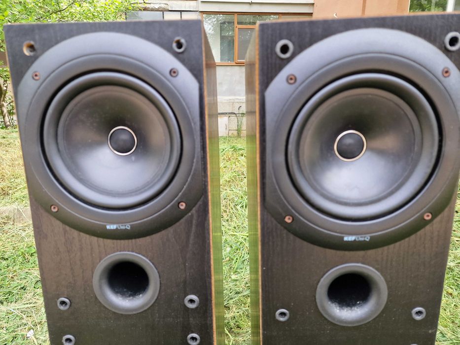 Тонколони KEF Q30