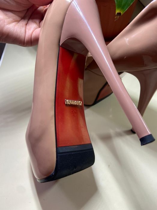 Женская обувь, новая