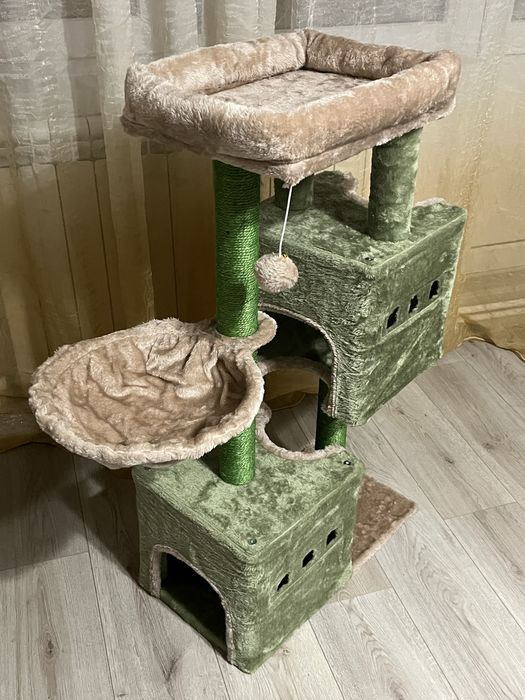 Turn de joaca pisici