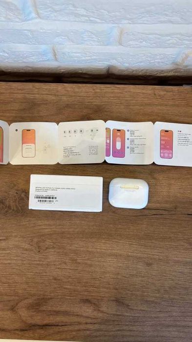 Продавам  AirPods 3 Pro