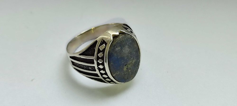 Серебряное кольцо с камнем БЕЛОМОРИТ (лунный камень)