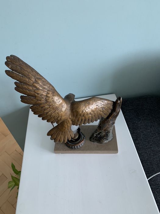 Стара скулптурна лампа