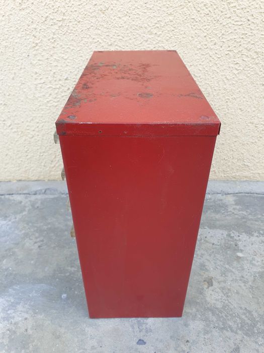 Dulap organizator metalic pentru piese mici, diverse
