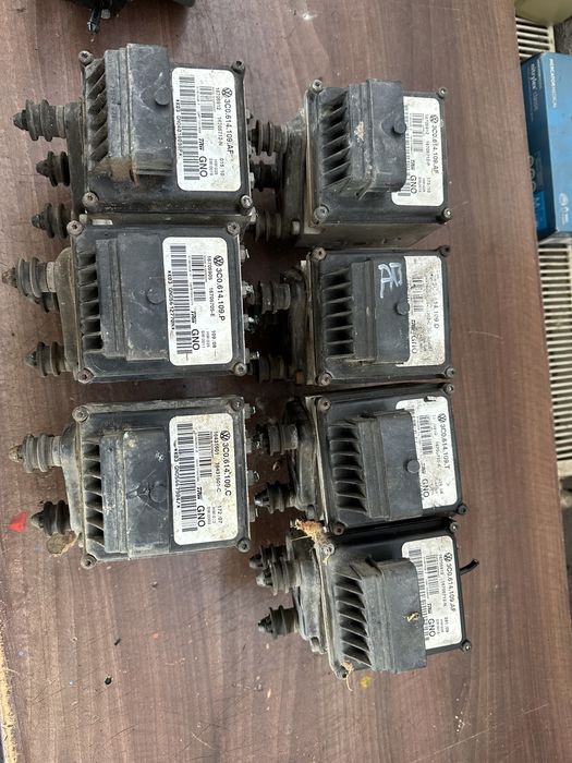 Pompa abs passat b6 cc 3c0614109AF 3c0614109C 3c0614109T