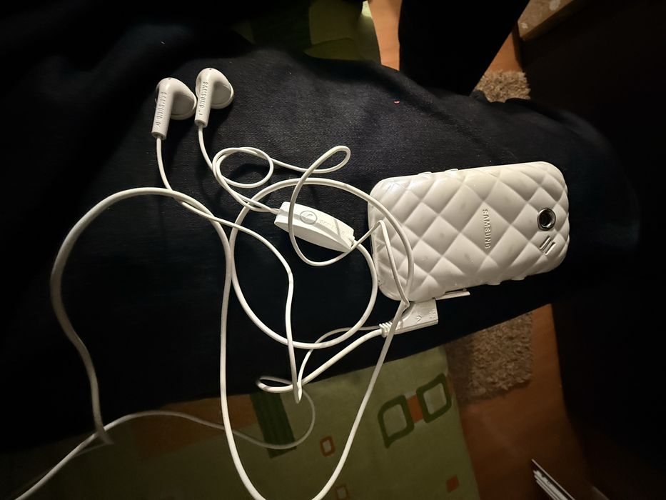 Samsung gt -s7070 diva