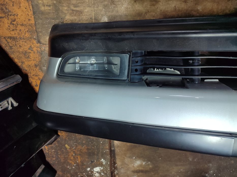 Передний бампер BMW E38