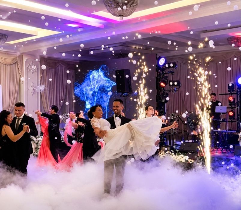 Fum greu, baloane cu fum și laser Cercul Magic – Dansul mirilor