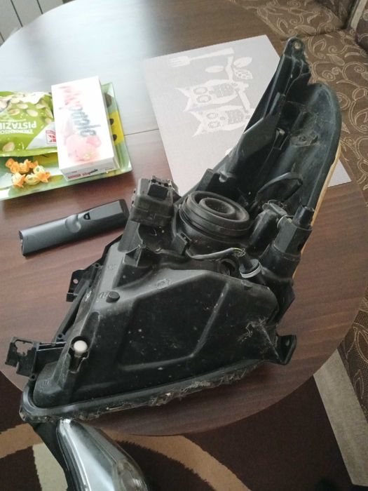 Фарове за Тойота Урбан Крузер