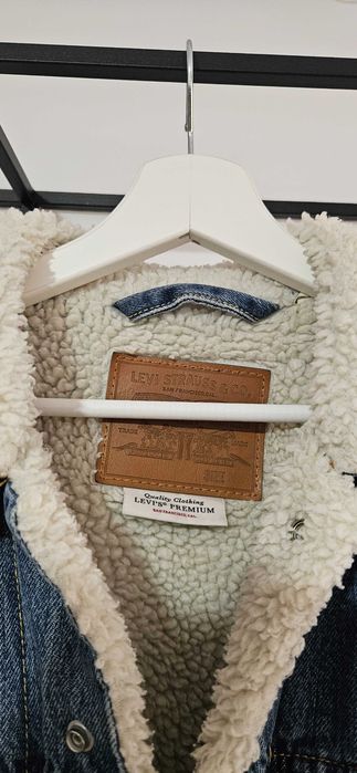 Jacheta jeans imblanita Levi's Premium - masura M