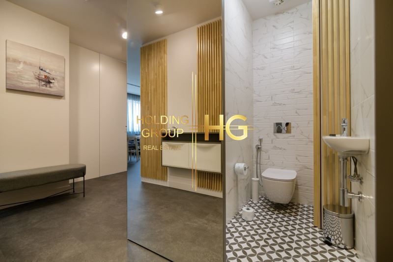 Продава се Тристаен апартамент в Варна, Бриз - 92 кв.м за 3250 €/кв.м - Снимка #7