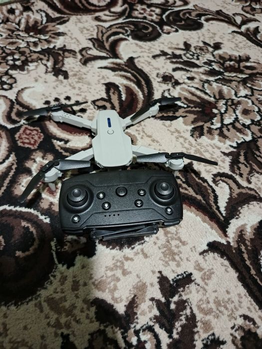 Igrushka dron ajoyib tanlov