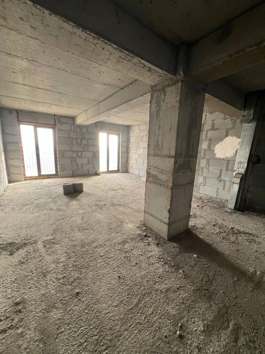 Продаёться квартира навостройка