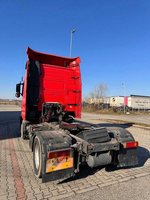 Dezmembrăm VOLVO FH12 EURO 3