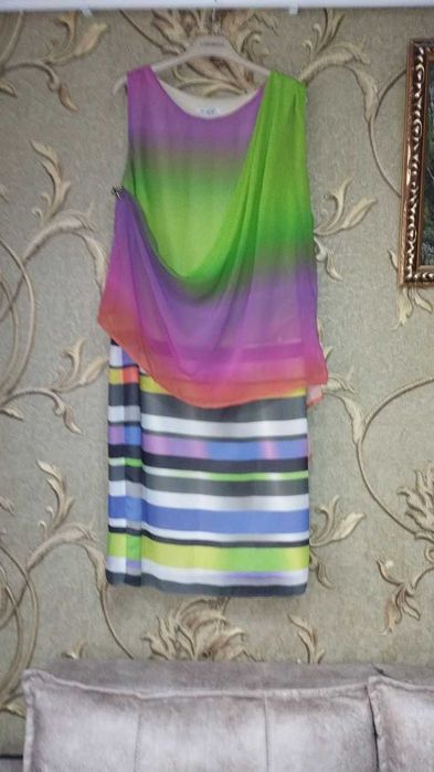 Продам Платье новое