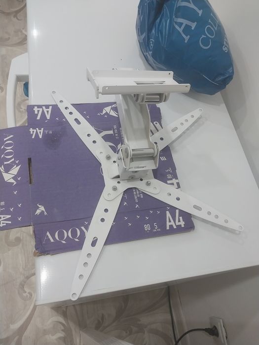 Продам кранштейн для телевизора