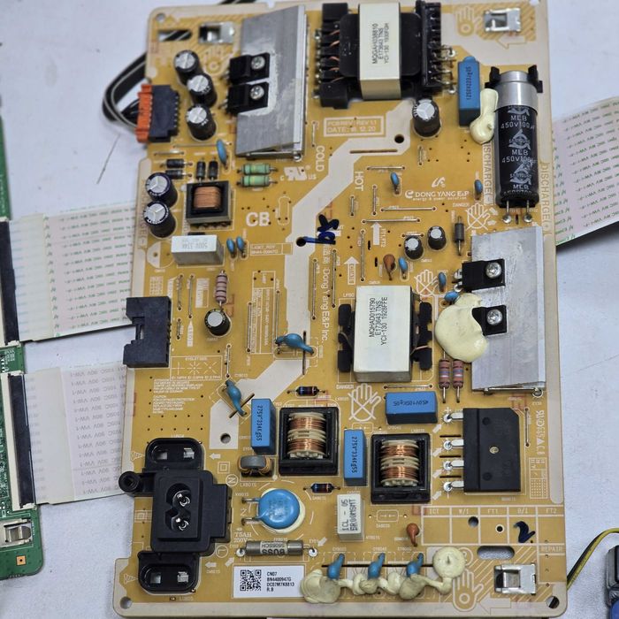 TV Samsung model UE43RU7172U module electronice