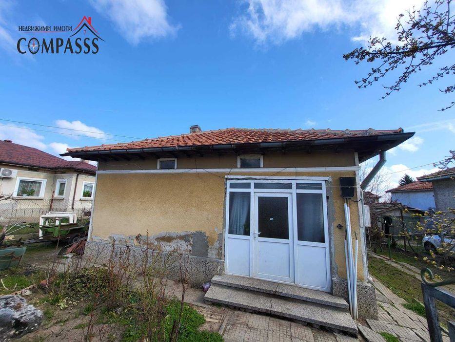 гр. Ген. Тошево-ЦЕНТЪР, Обл. Добрич, къща с двор – 45000евро