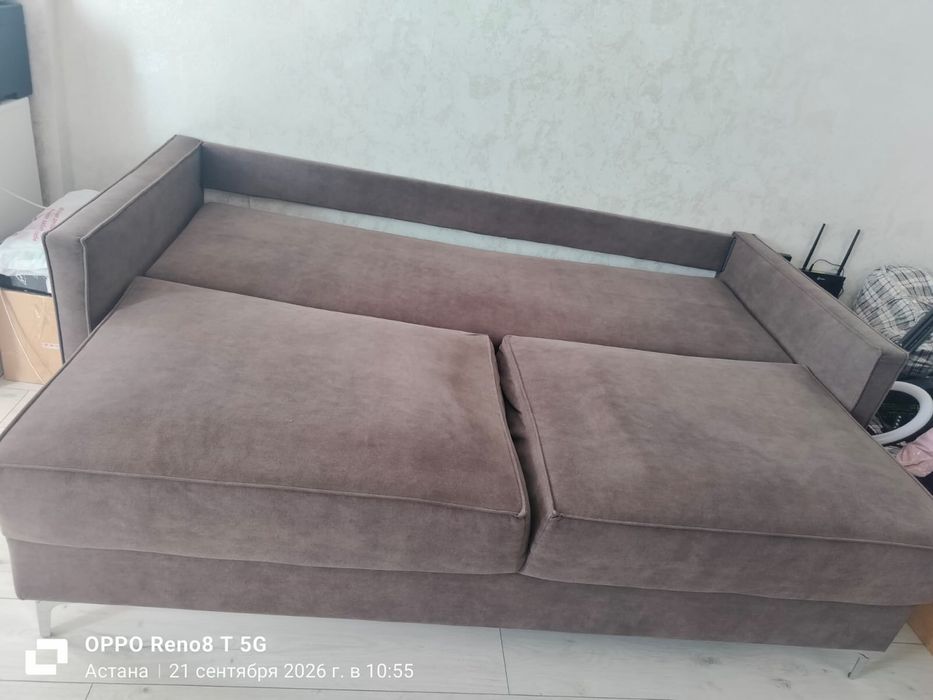 Продам диван коричневый
