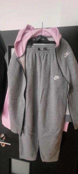 Trenig nike copii marime 156-170 cm