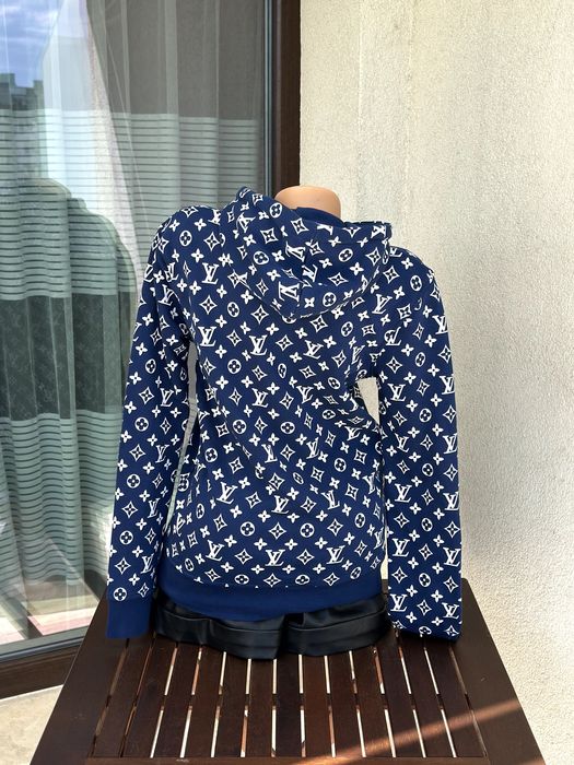 Дамско горнище Louis Vuitton x Supreme - размер М, много добро състояние