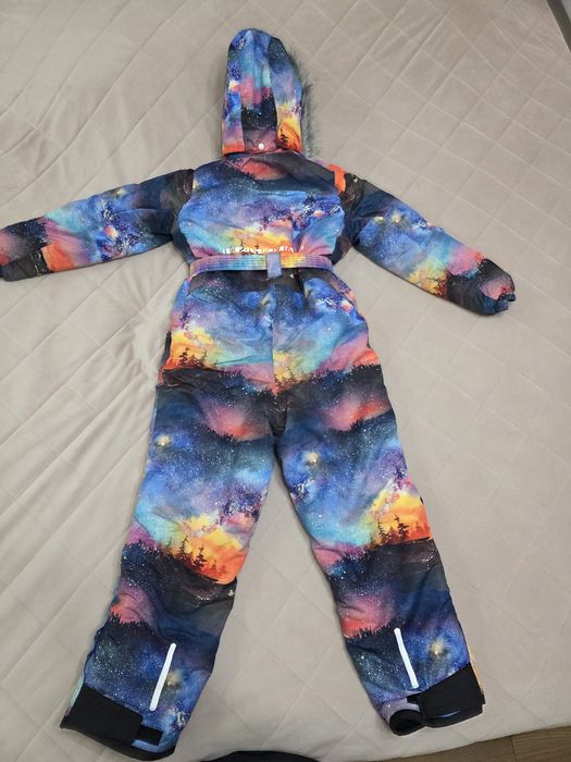 Зимний комбинезон для девочки