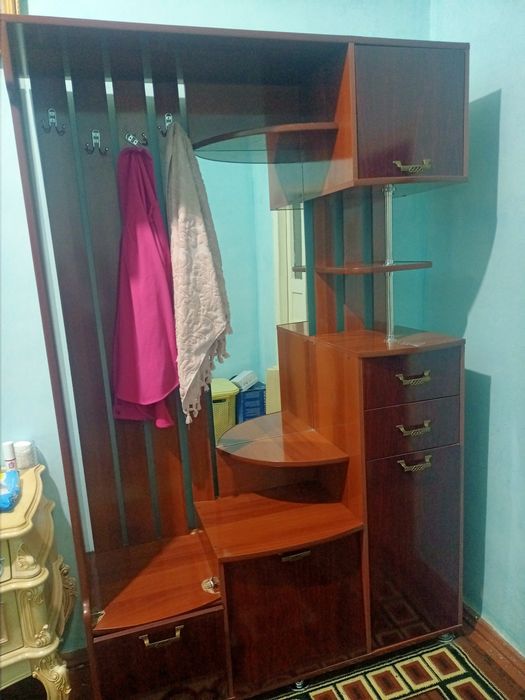 Продаётся прихожка