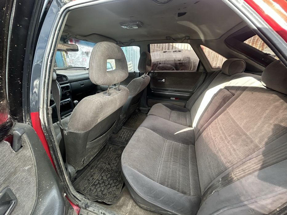 Машина Mazda 626