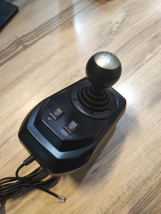 Volan gaming PXN V9 cu schimbător