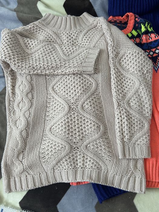 Вязаные женские кофты