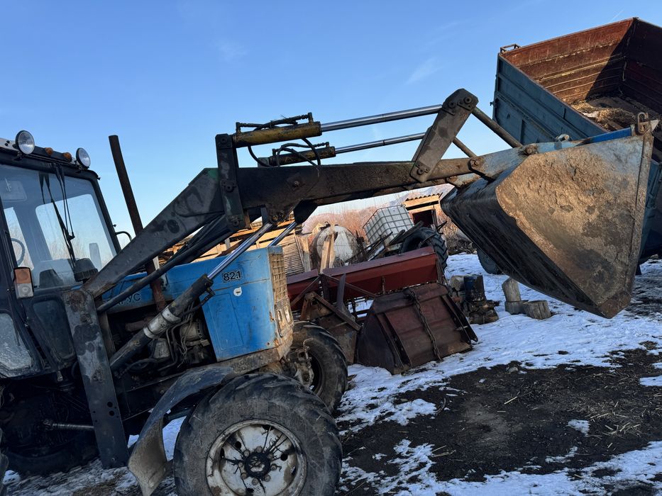 Белорус МТЗ 82 .