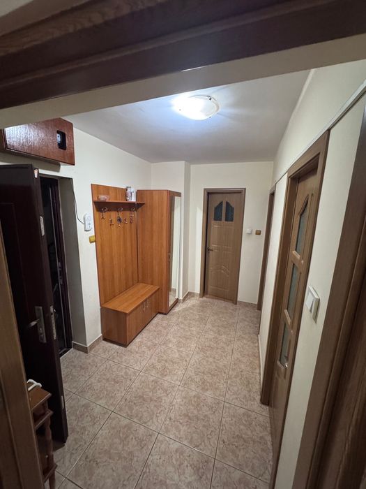 Vand apartament 2 camere decomandat