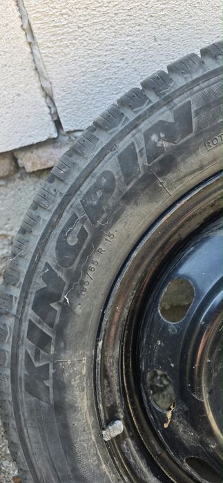 Vând set complet de 4 anvelope 195/65 R15