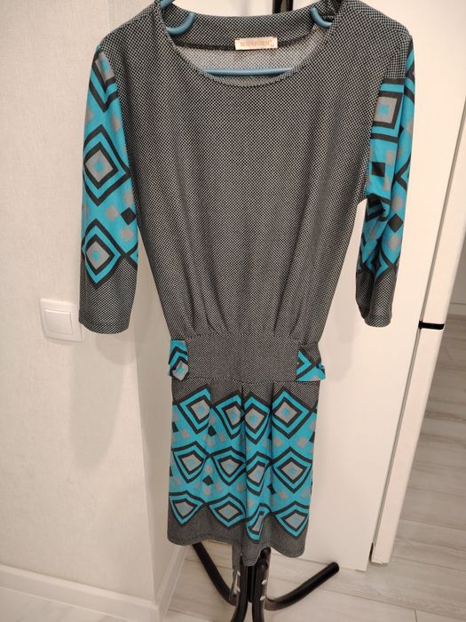 Платья по 2500 тенге