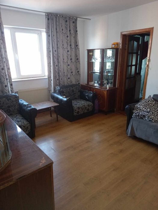 Apartament de vanzare 2 camere- Călărași zona Liceul Danubius