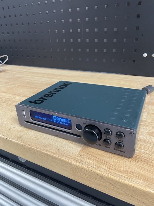 Amplificator brennan jb7 hard disk 500gb unitate cd usb 60w