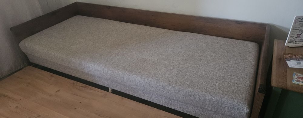 Vand canapea extensibila cu lada pt depozitare