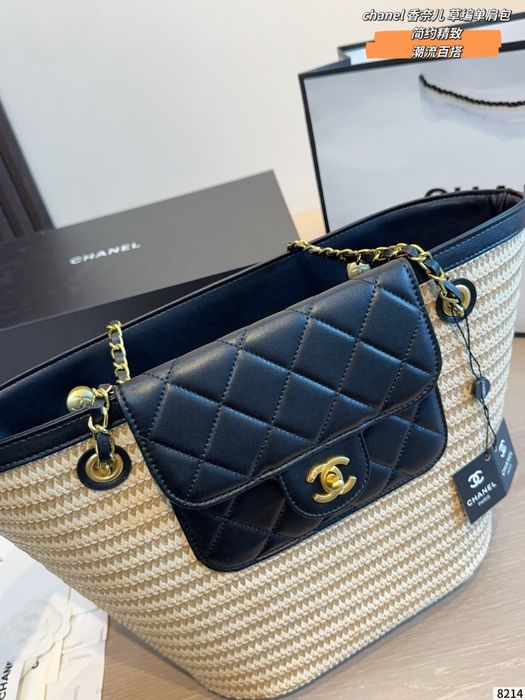 Geanta Chanel rafie pe comanda