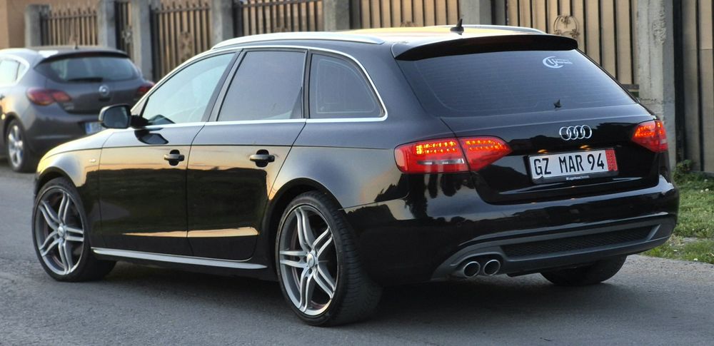 Audi a4 2.0 tdi 143 cp 3 x sline 2012