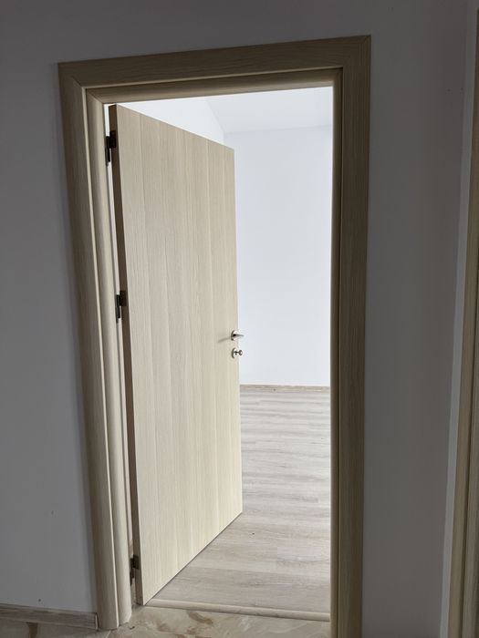 Parchet laminat nou, 8 mm, 79 mp