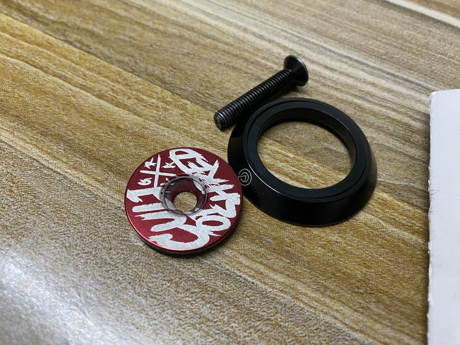 Топ MTB компоненти: Чисто нов сет KCNC, ACROS и Loose Riders