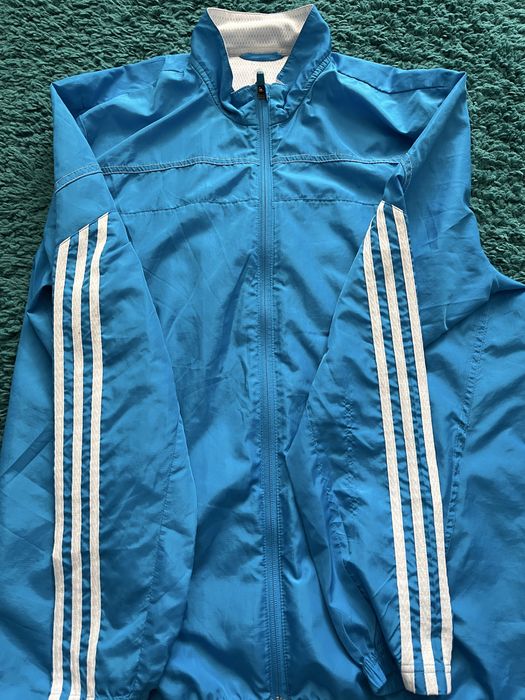 Vând foiță adidas