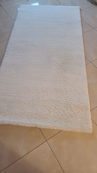 Vand covoare pufoase